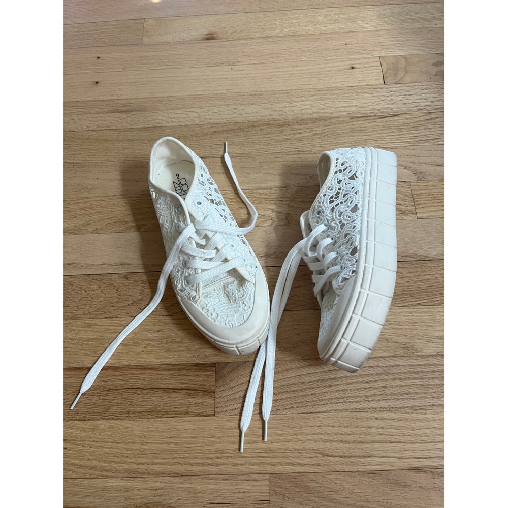 No Boundaries Lace Platform Sneakers Women Size 9 White